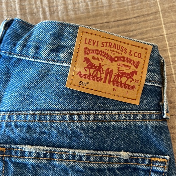 Levi’s 501 cropped - Picture 2 of 4